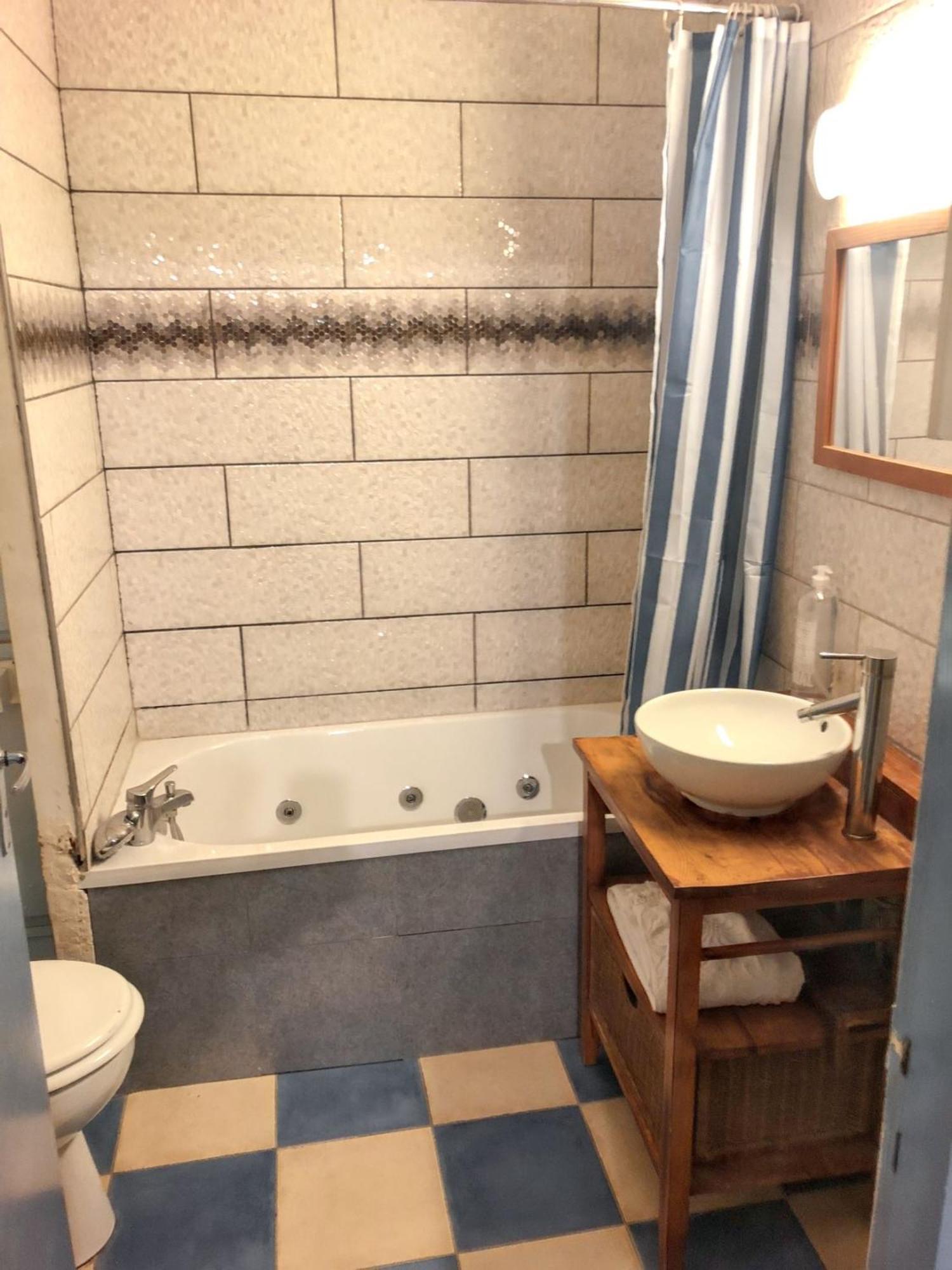 Appartement D'une Avec Vue Sur La Et Wifi A A 1 Km De La